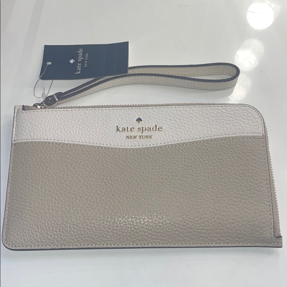 Kate Spade White Wristlet